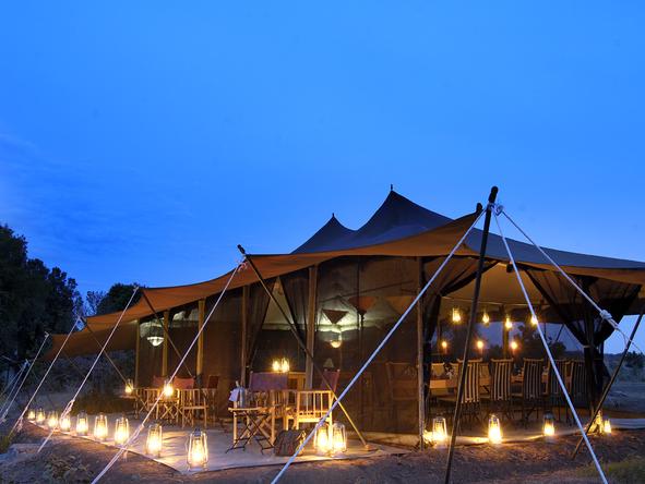 Porini Lion Camp - Camp